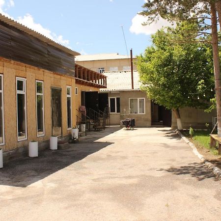 Guest House Jamal Naryn Esterno foto