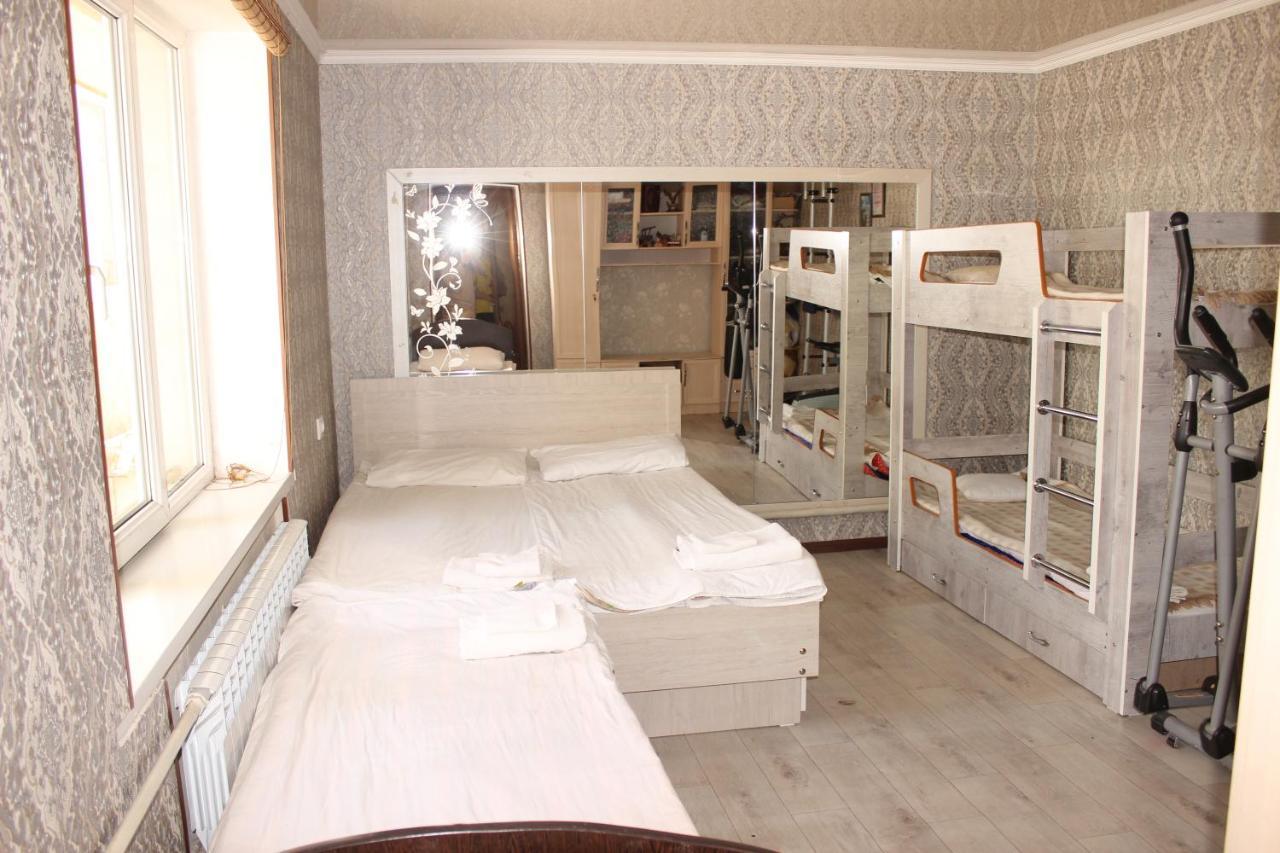 Guest House Jamal Naryn Esterno foto
