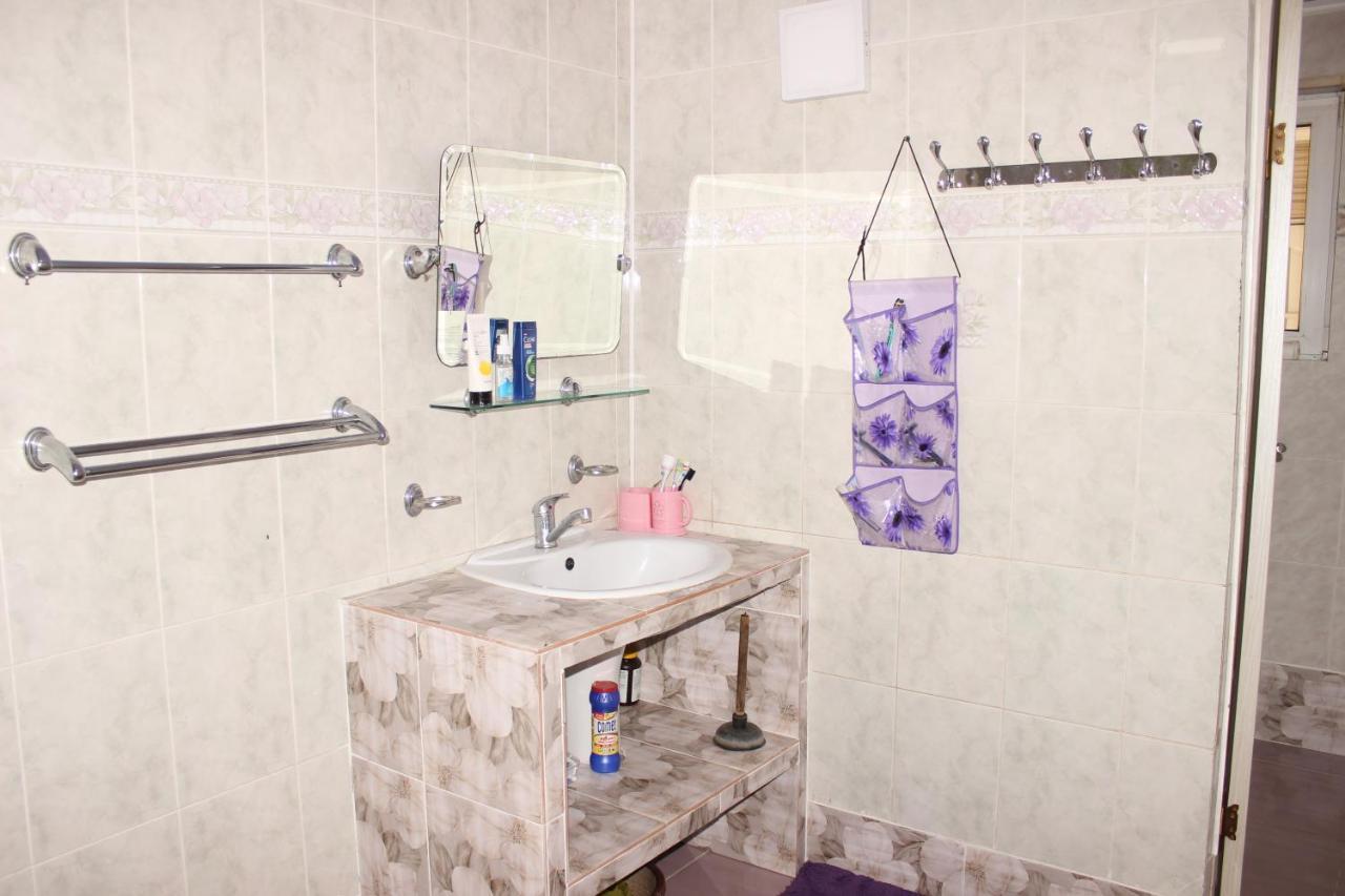 Guest House Jamal Naryn Esterno foto